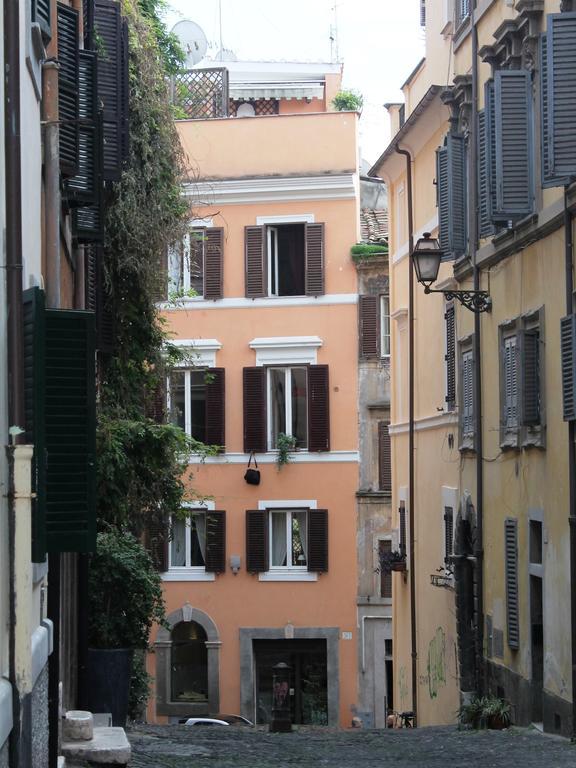 Hella Ibernesi 23 Fori Imperiali Inn, New Gestion! Рим Стая снимка